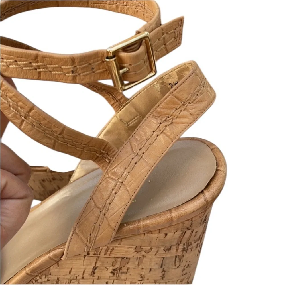 Stuart Weitzman size 10 tan ankle strap platforms cork heel